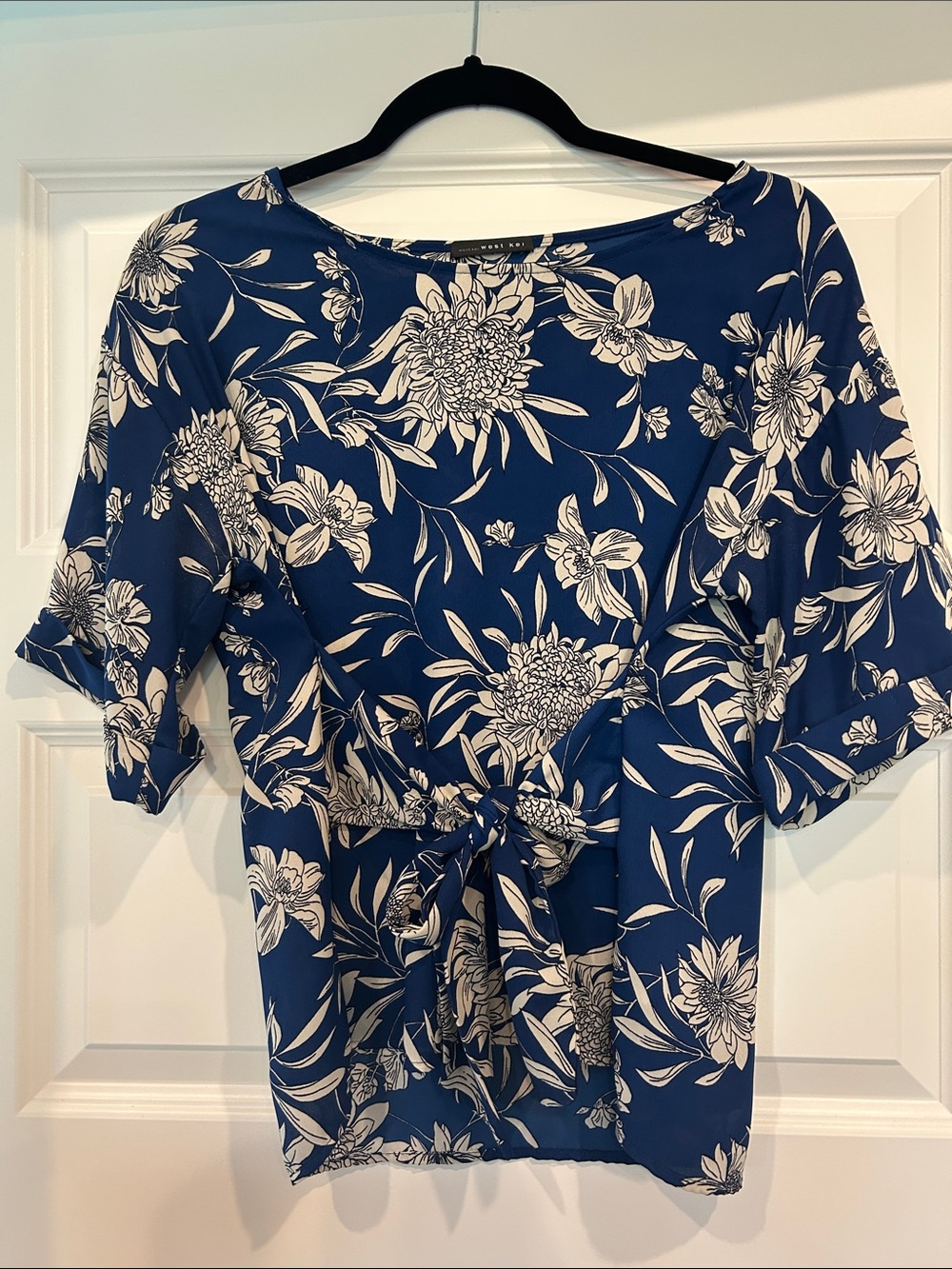 West Kei Navy Blue Floral Tie-Front Blouse